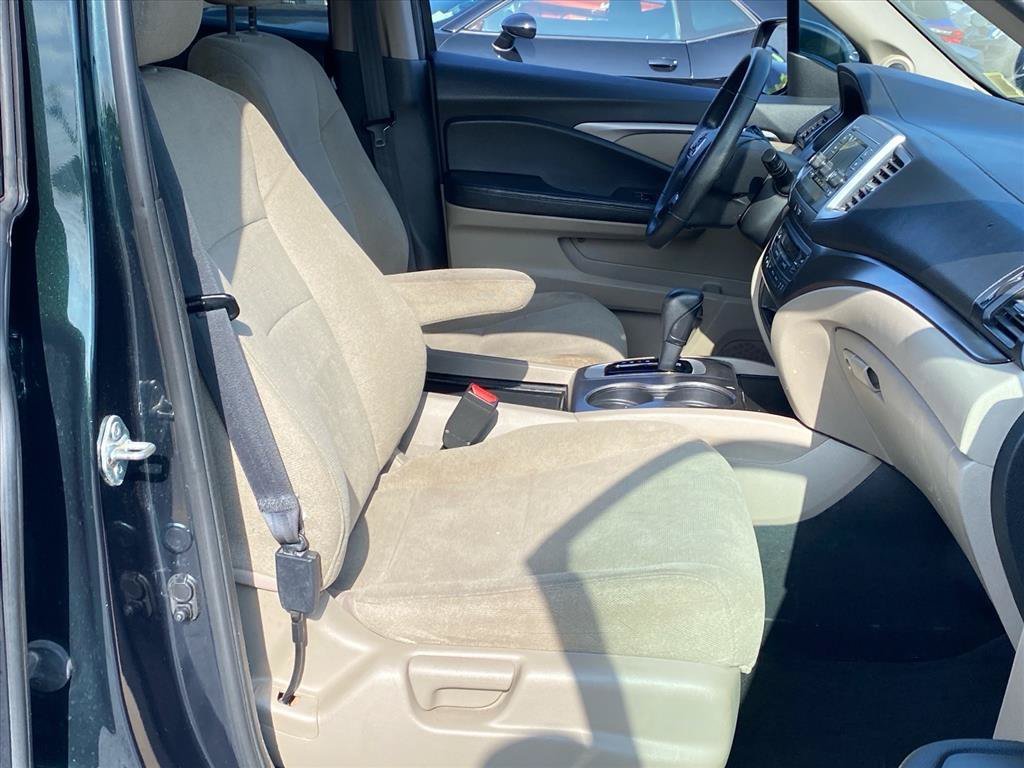 Used 2019 Black Forest Pearl Honda LX image 24