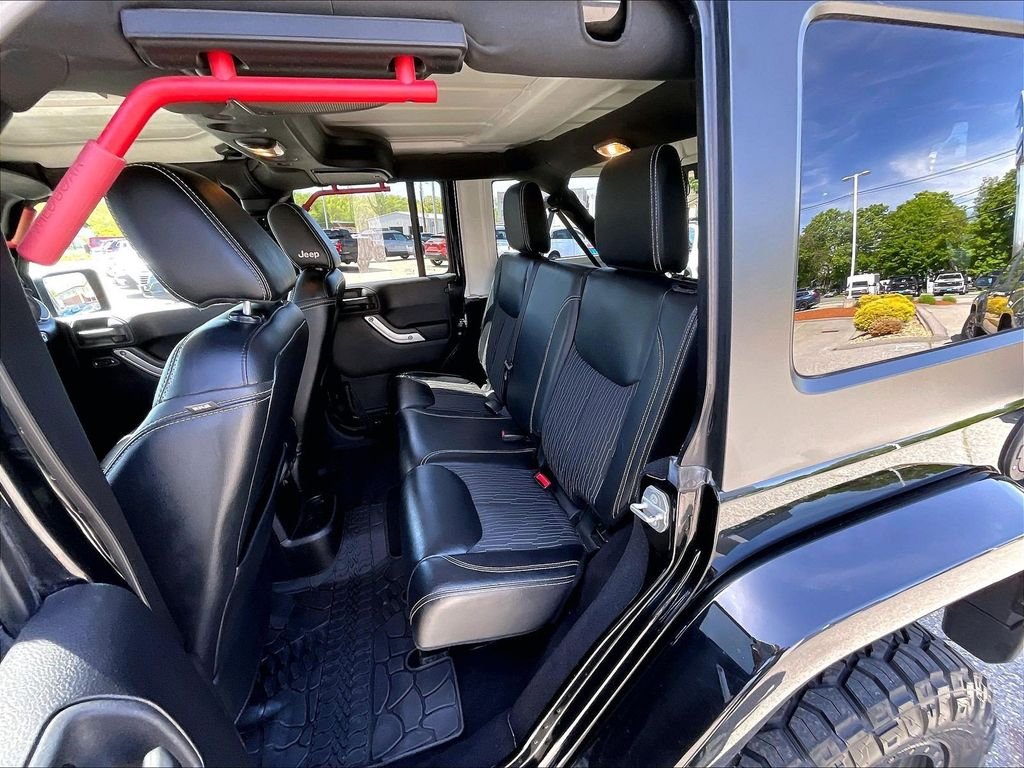 Used 2015 Black Jeep Unlimited Freedom Edition image 15