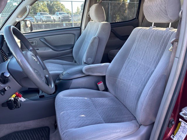 Used 2006  Toyota Limited image 8