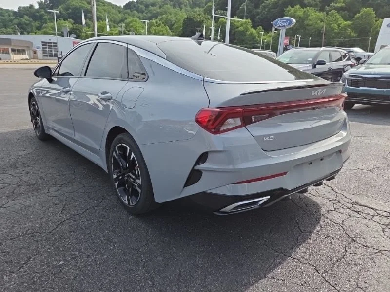 Used 2024 Gray Kia GT-Line image 5