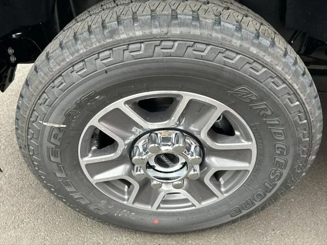 2025 Ford F-350 Super Duty XLT - Photo 10