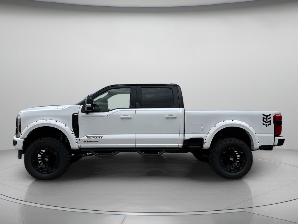 Used 2025 Star White Metallic Tri-Coat Ford Lariat image 5