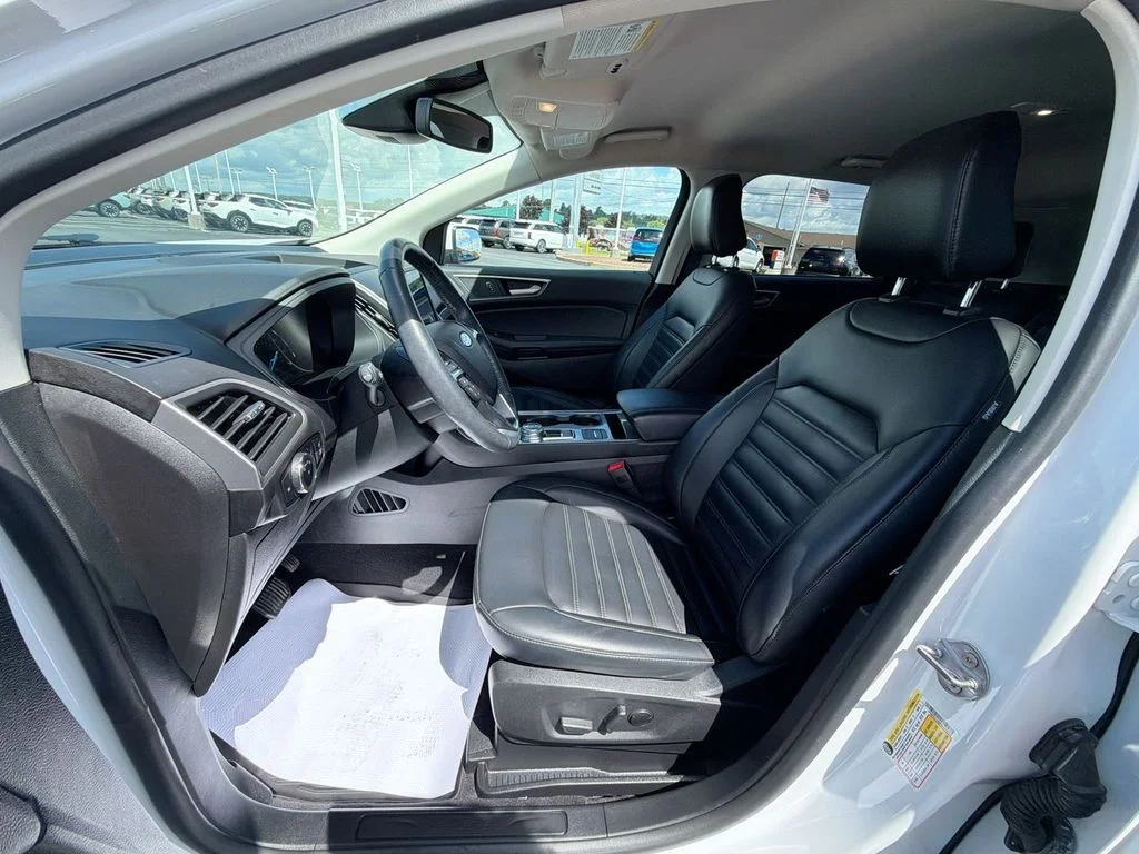 Used 2024 White Ford SEL image 17