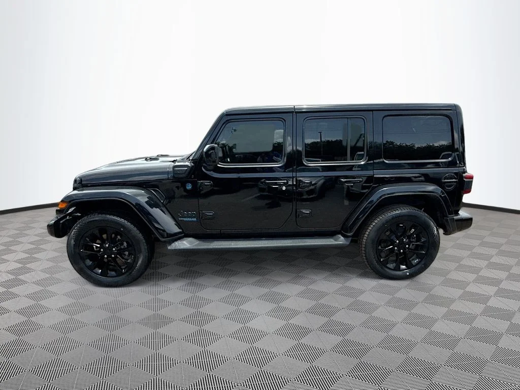 Used 2021 Black Jeep Unlimited Sahara 4xe image 9