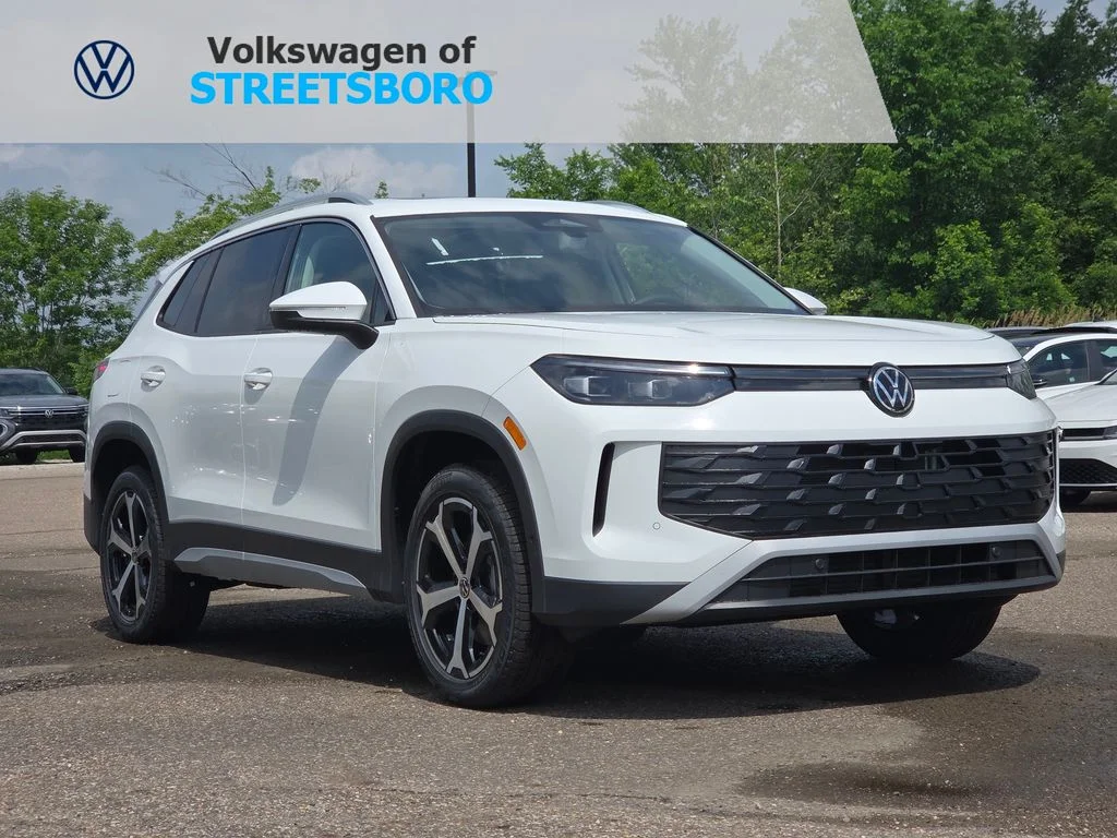 New 2026 Pure White Volkswagen 2.0T SE image 1