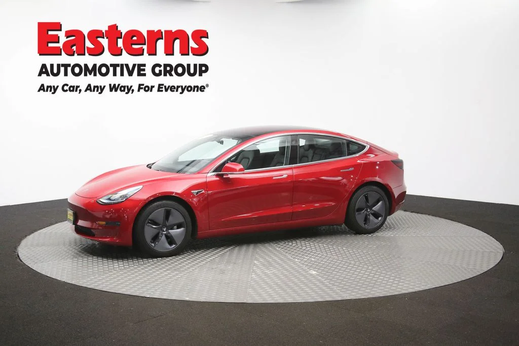 Used 2018 Red Tesla Long Range image 52