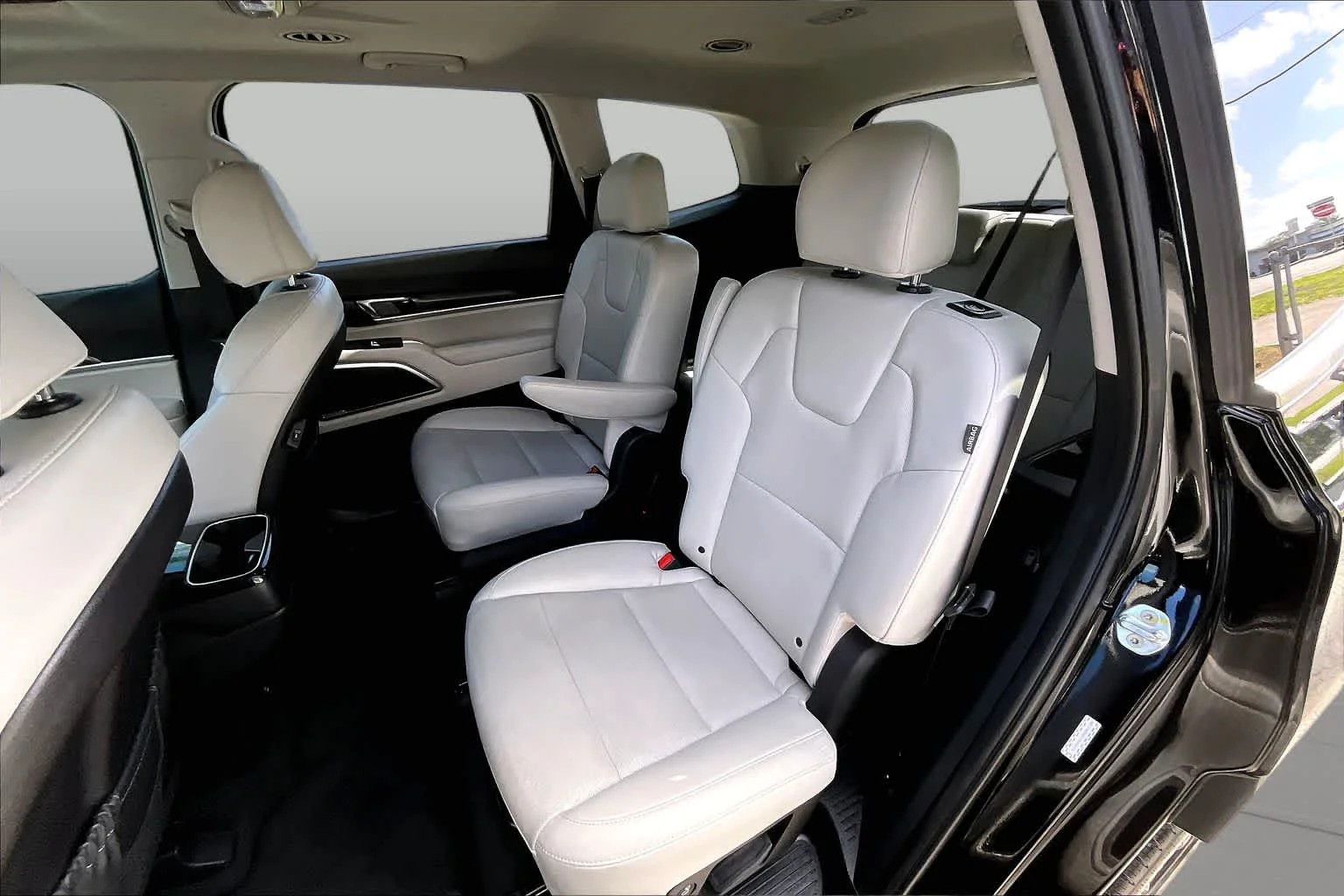 Used 2023 Ebony Black Kia S image 40