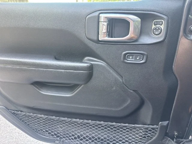 Used 2021 Gray Jeep Willys image 27