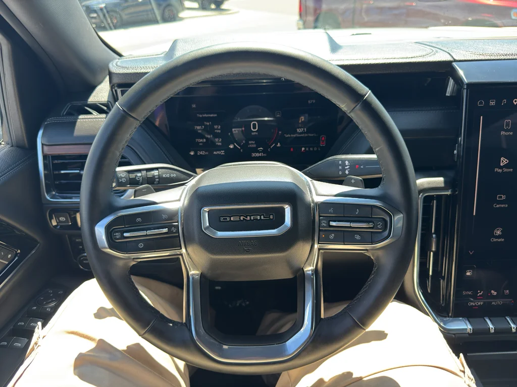 Used 2025 White GMC Denali image 26