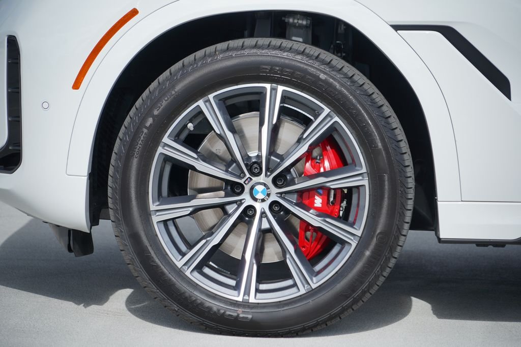 New 2027 Alpine White BMW xDrive40i image 5