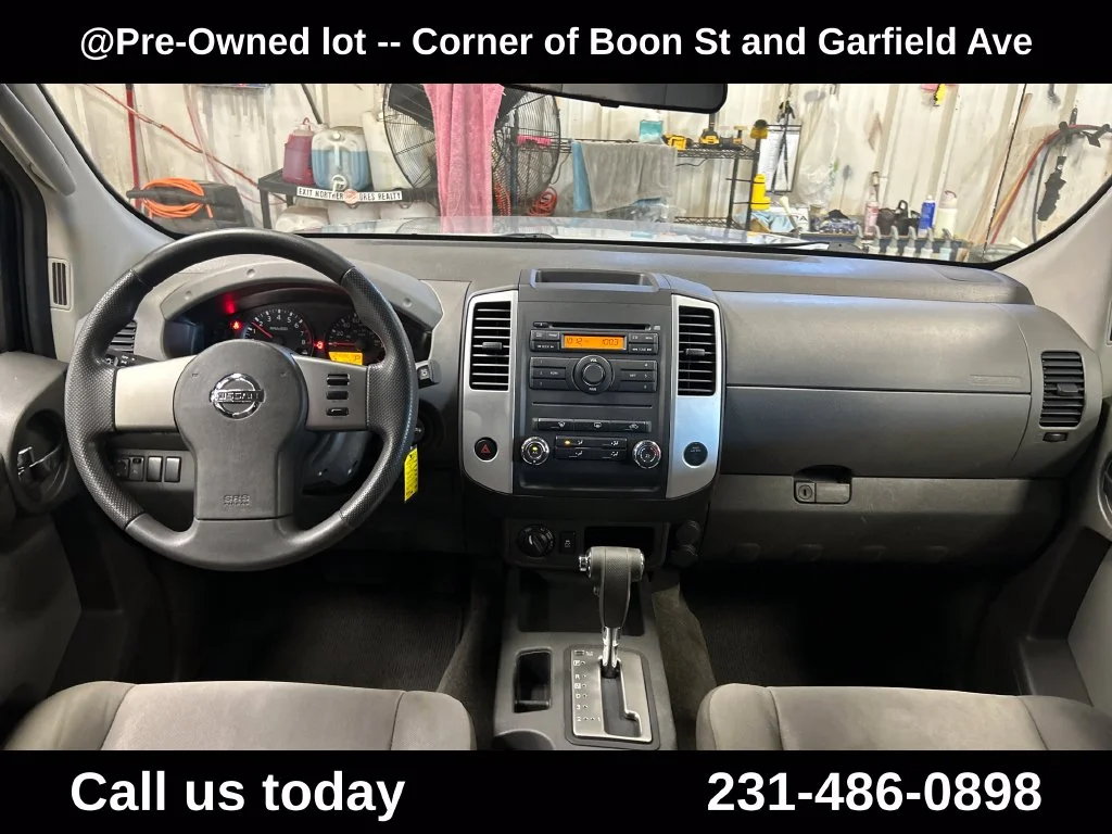 Used 2012 Silver Nissan S image 18