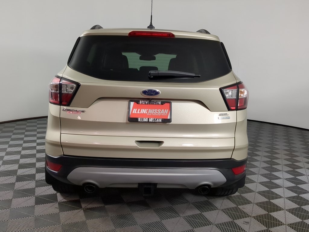 Used 2018 White Gold Metallic Ford SEL image 8
