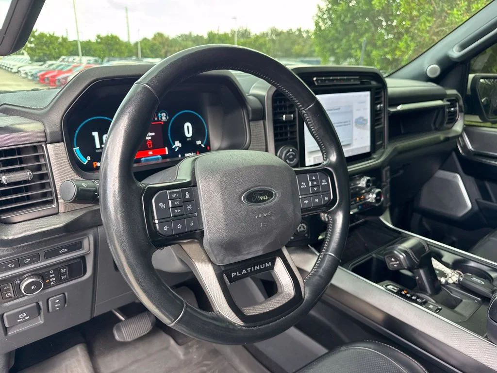 Used 2023 White Metallic Ford Platinum image 9