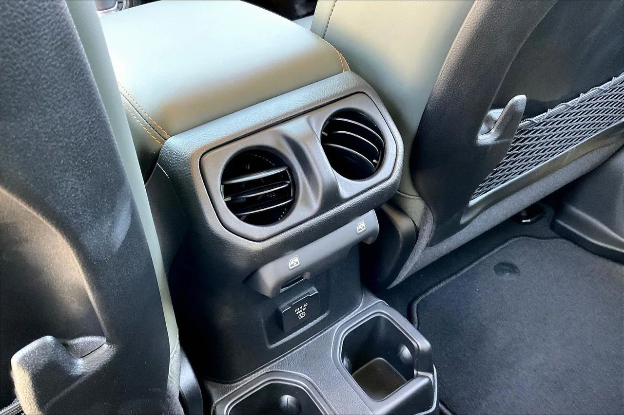 New 2026 Anvil Clearcoat Jeep Mojave image 13