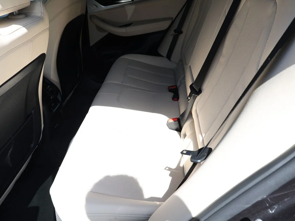 2025 BMW X4 30i - Photo 20