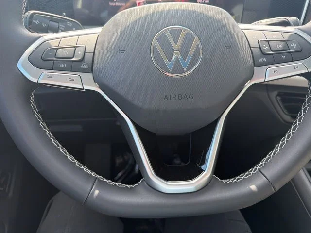 New 2026 Deep Black Pearl Volkswagen 2.0T SE image 47