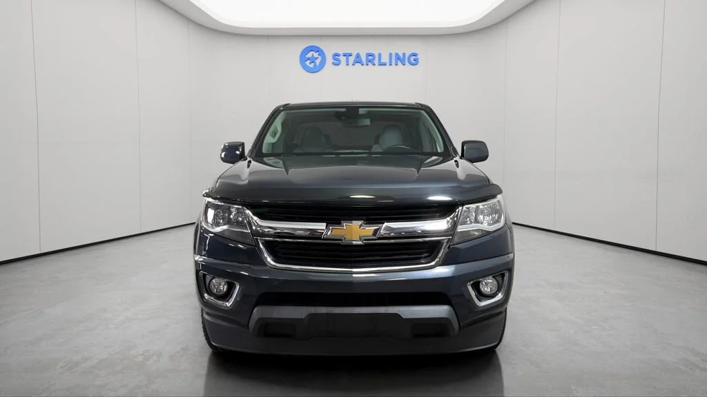 Used 2019 SHADOW GRAY METALLIC Chevrolet 2WD LT image 16