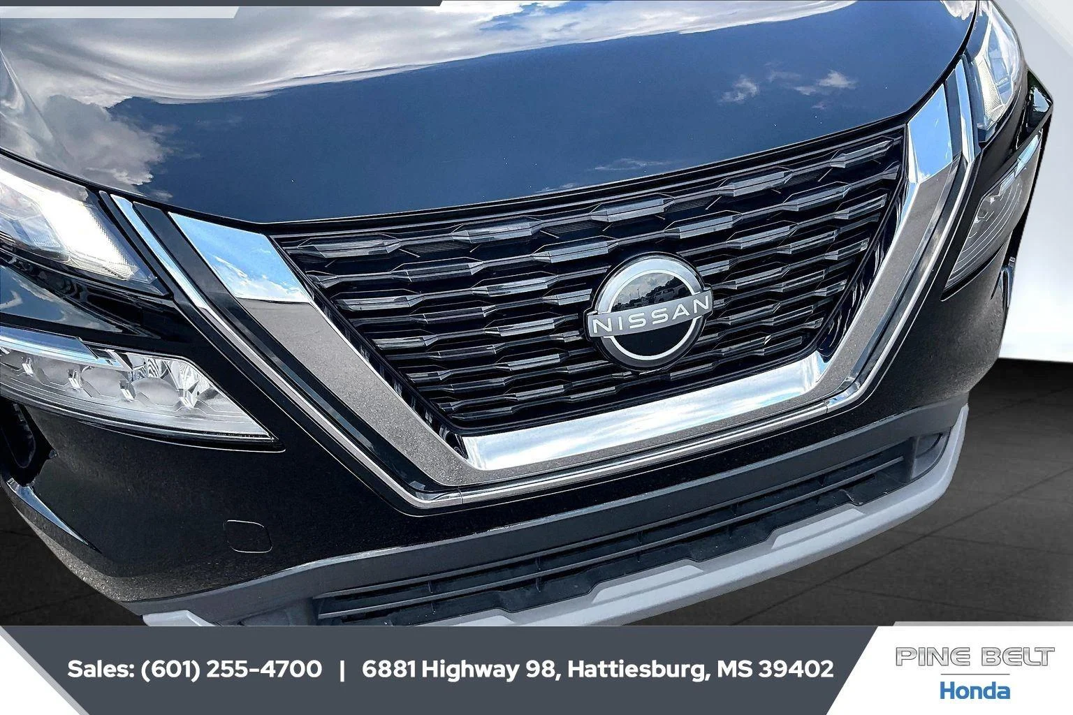 Used 2023 Super Black Nissan SV image 22