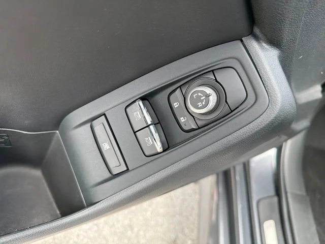 Used 2022 Gray Subaru Limited image 19