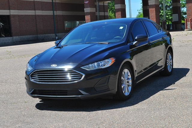 Used 2020 Black Ford SE image 7