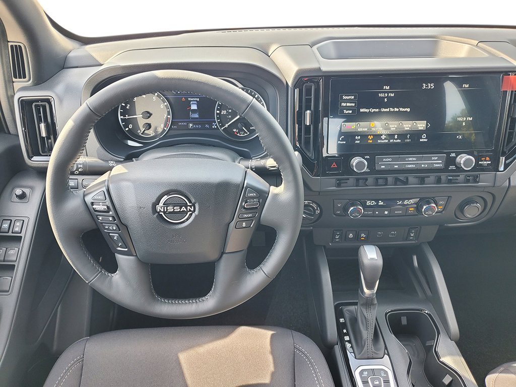 2026 Nissan Frontier SV - Photo 11