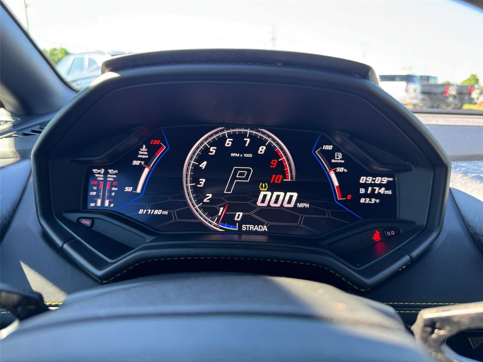 Used 2020 GRIGIO HATI Lamborghini  image 28