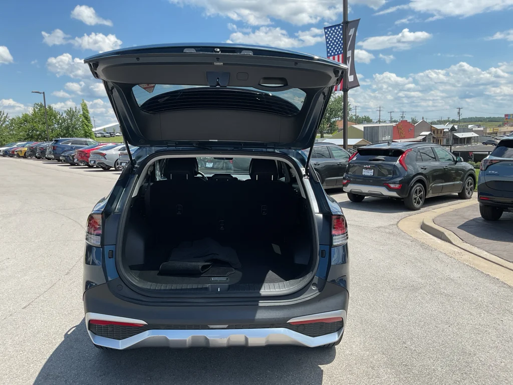 Used 2025 Vesta Blue Kia EX image 15