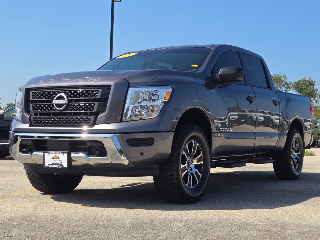 Certified Used 2024 Gray Nissan SV image 4