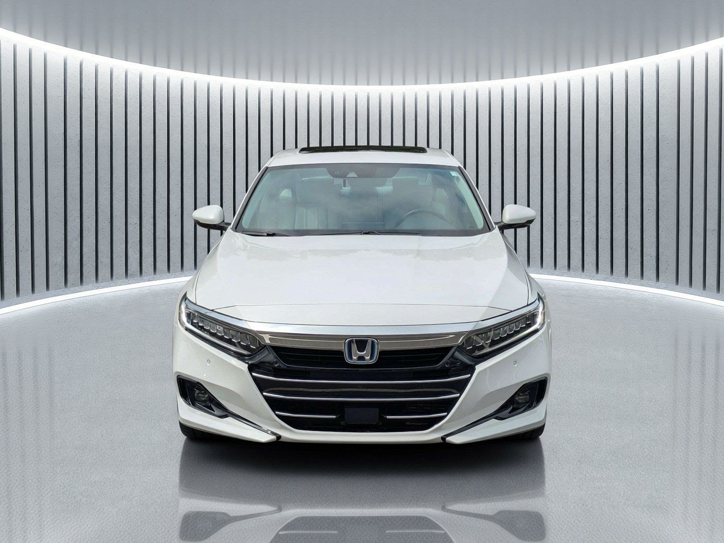 Used 2022 Platinum White Pearl Honda Touring image 13