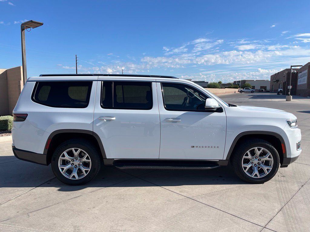 Used 2022 White Jeep Series II image 9
