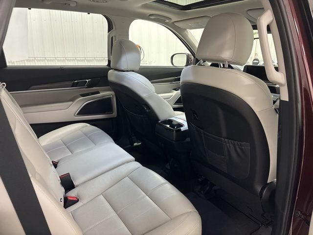 Used 2021 Purple Kia EX image 37
