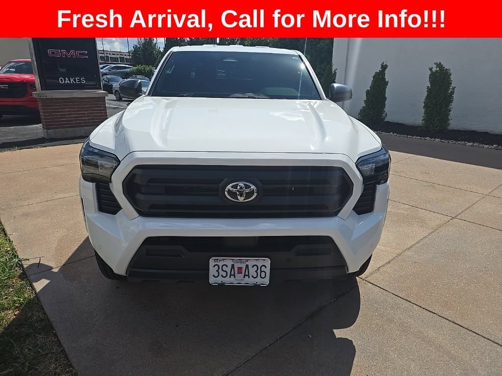 Used 2025 Toyota Tacoma SR with VIN 3TYKD5HN2ST018305 for sale in Kansas City