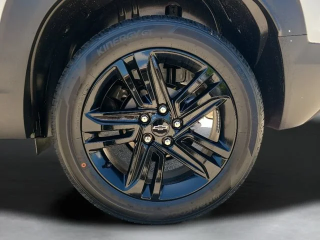New 2026 Summit White Chevrolet LT image 11