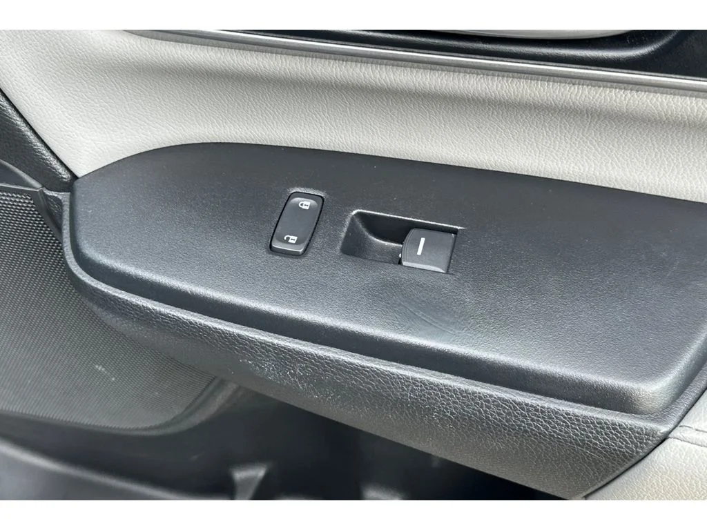 Used 2020 Lunar Silver Metallic Honda EX-L image 22