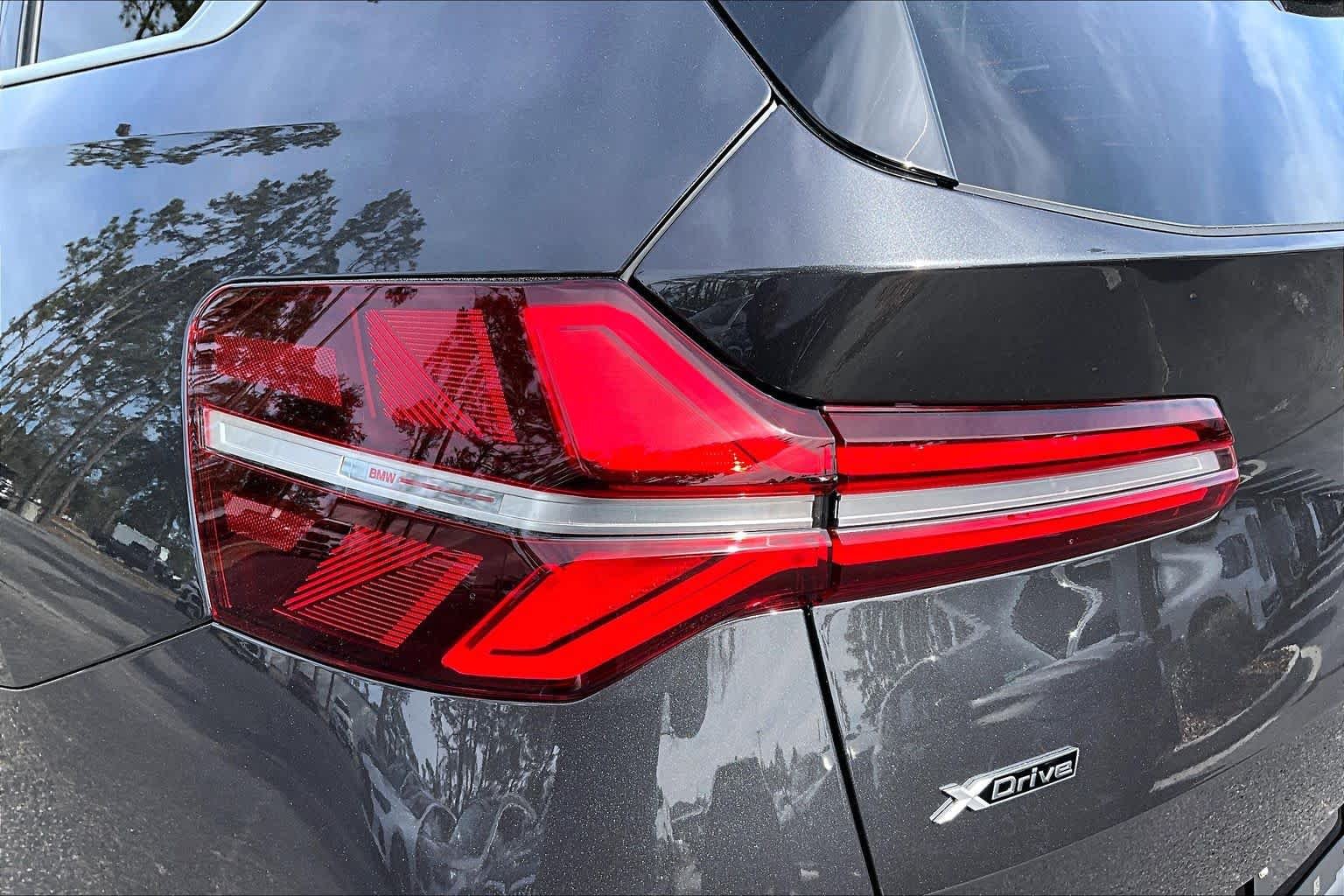 New 2026 Dark Graphite Metallic BMW 30 xDrive image 14