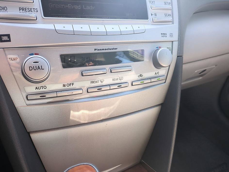 Used 2010 Magnetic Gray Metallic Toyota XLE image 21