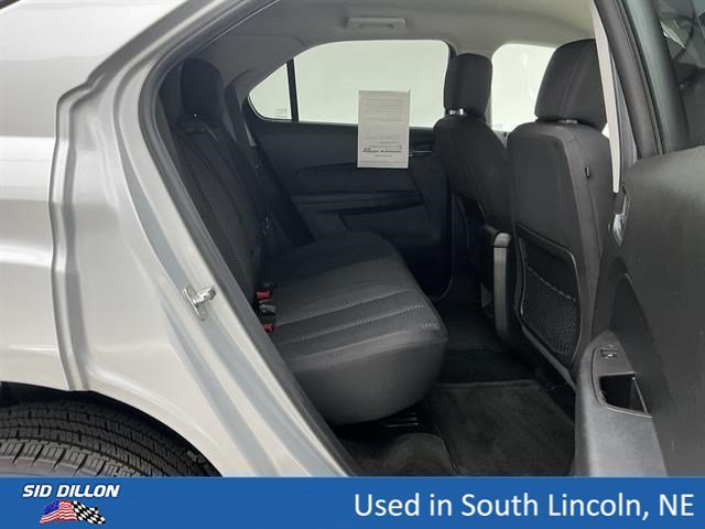 Used 2015 Silver Ice Metallic Chevrolet LT image 21