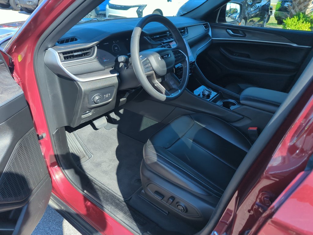 Used 2025 Red Jeep Limited image 10