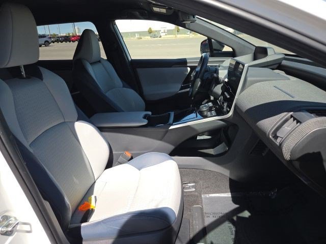 Used 2024 Cosmic White Pearl Subaru Limited image 20