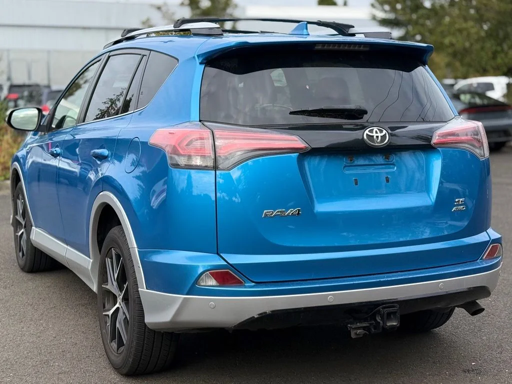 Used 2016 Electric Storm Blue Toyota SE image 3