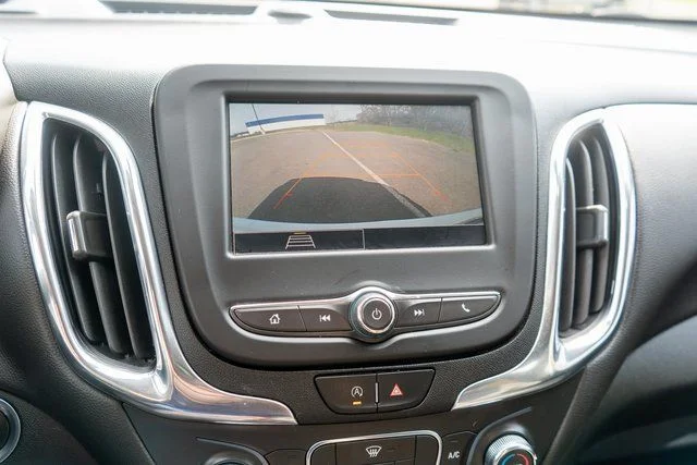 Used 2023 White Chevrolet LT image 27
