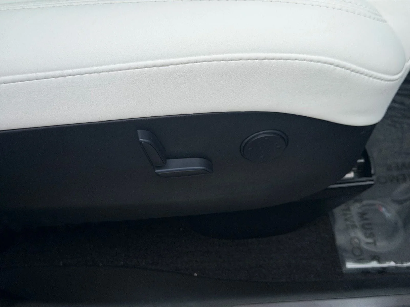 Used 2018 Gray Tesla  image 12