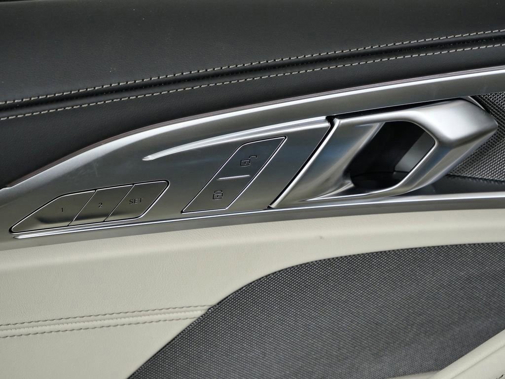 Used 2026 Black Sapphire Metallic BMW 840i image 34