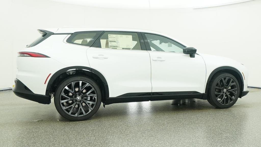 New 2026 Oxygen White Toyota Limited image 43