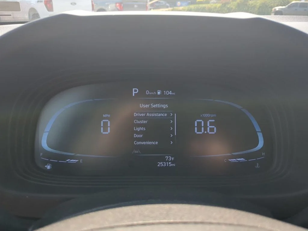 Used 2023 White Hyundai SEL image 16
