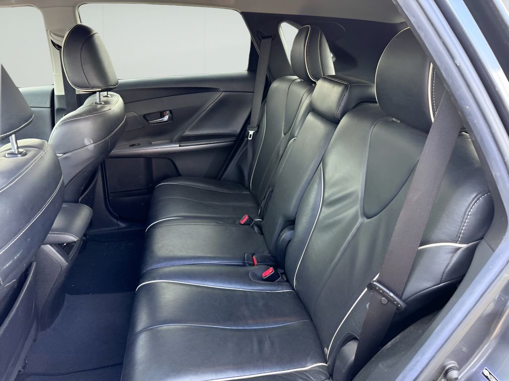 Used 2013 Magnetic Gray Pearl Toyota Limited image 10
