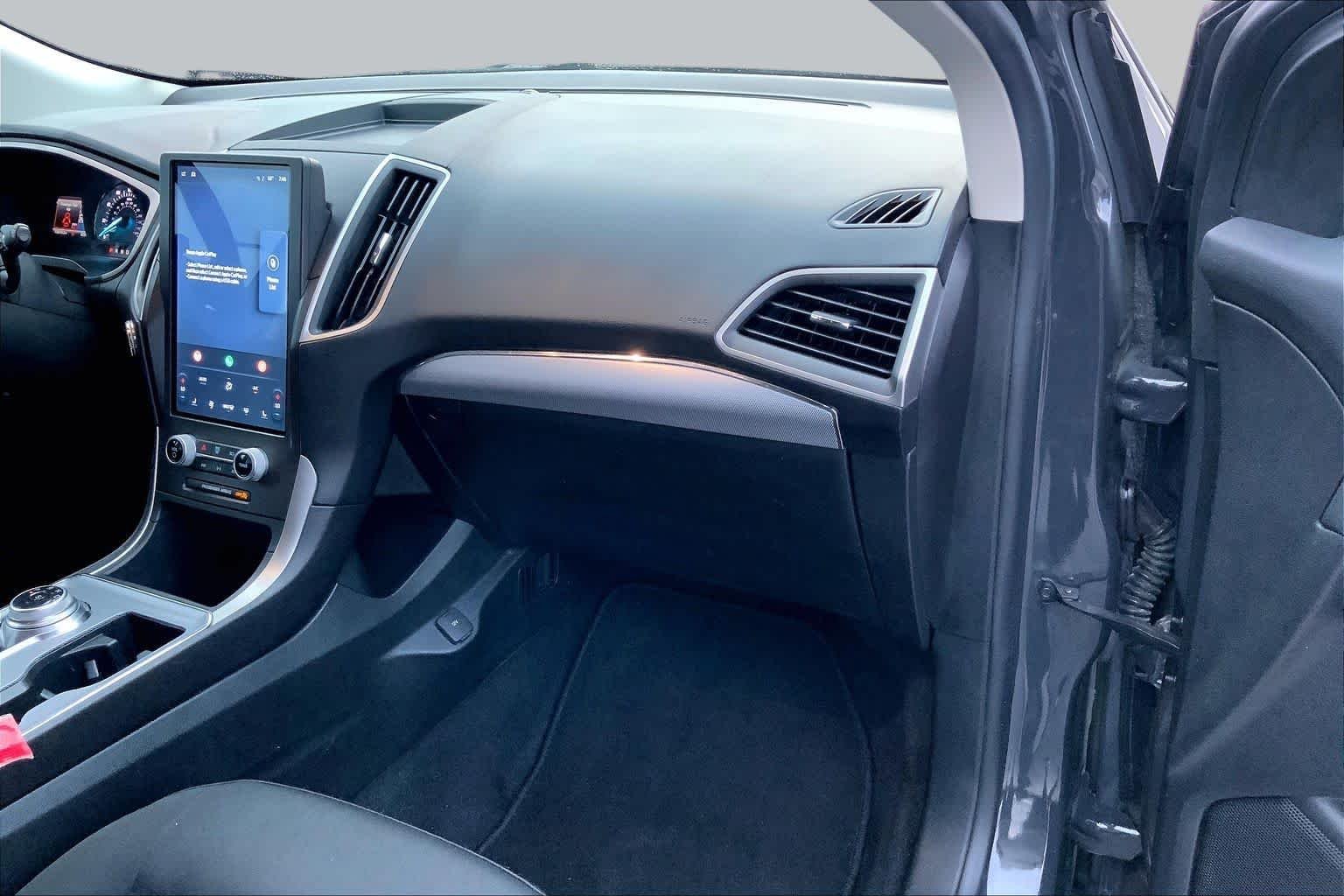 Used 2021 Lithium Gray Ford SEL image 16