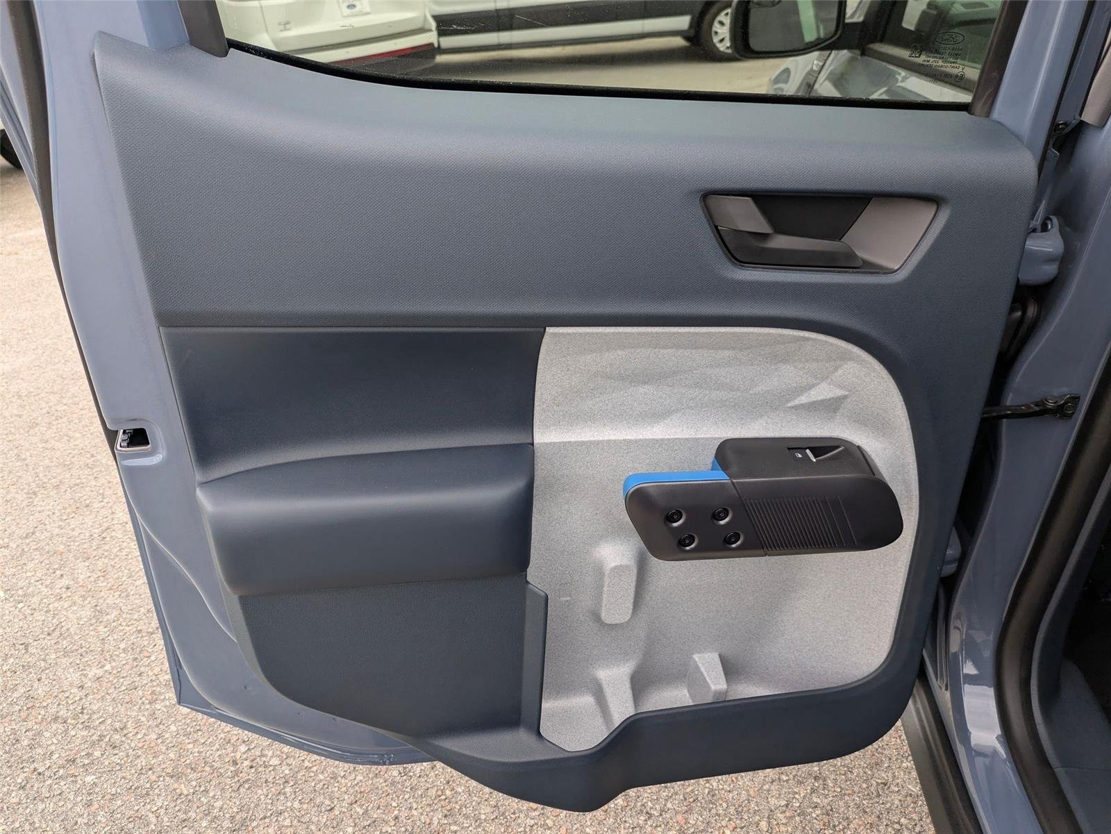 New 2026 Azure Gray Metallic Tri-Coat Ford XLT image 23