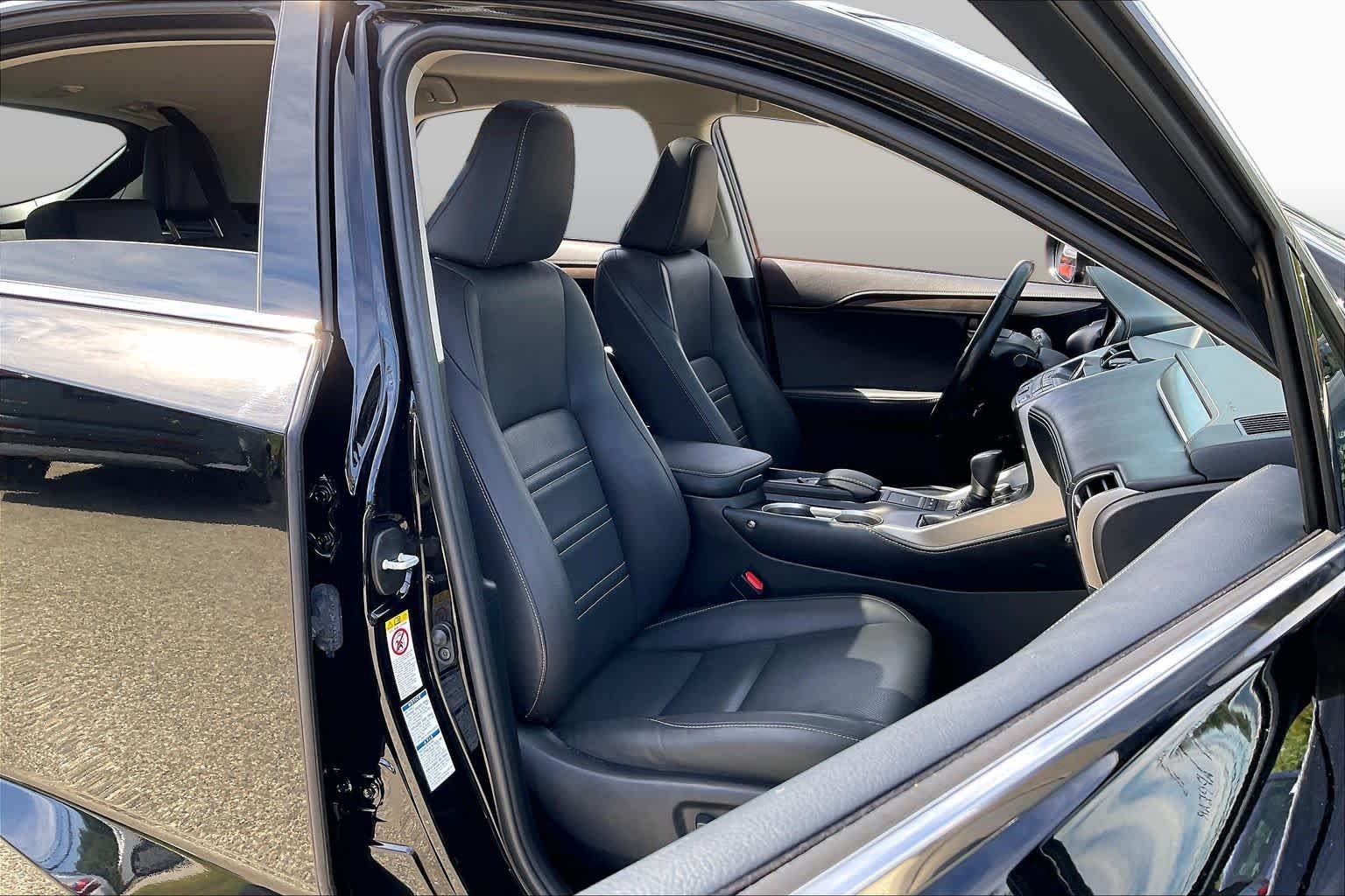 Used 2017 Obsidian Lexus  image 8