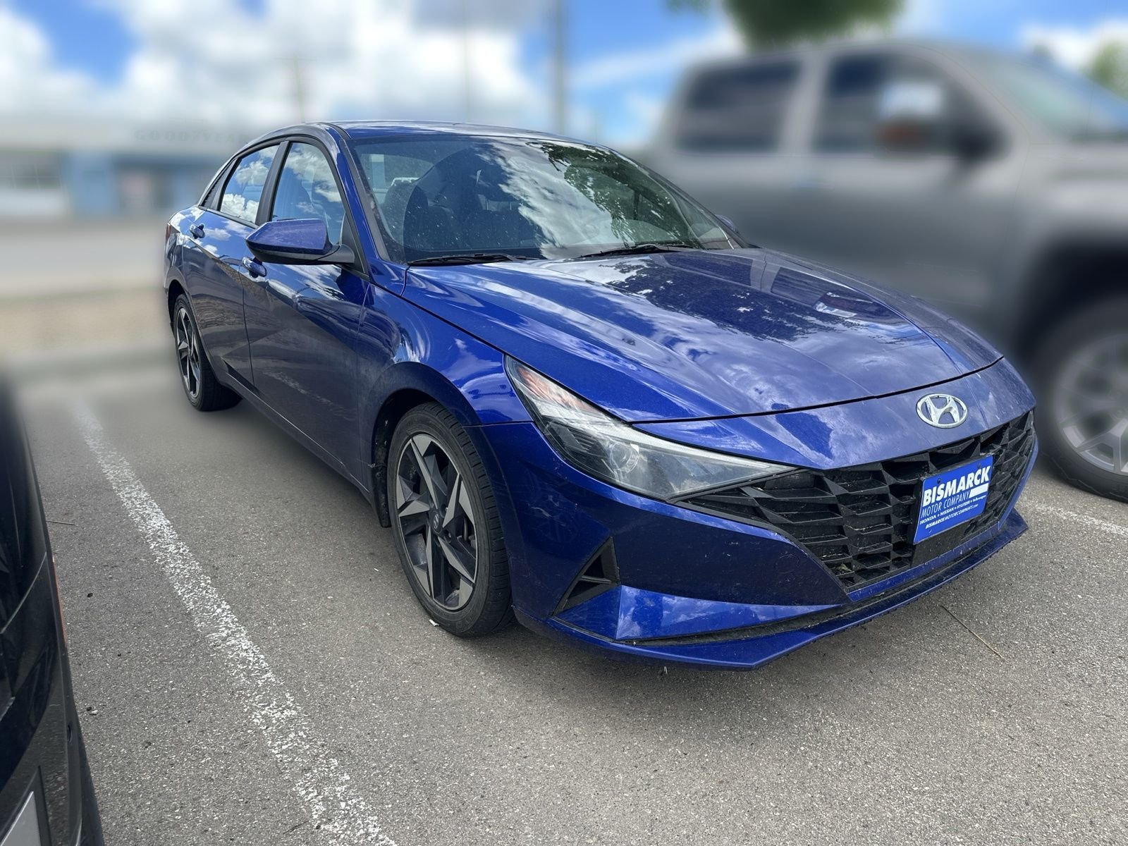 Used 2023 Blue Hyundai SEL image 2
